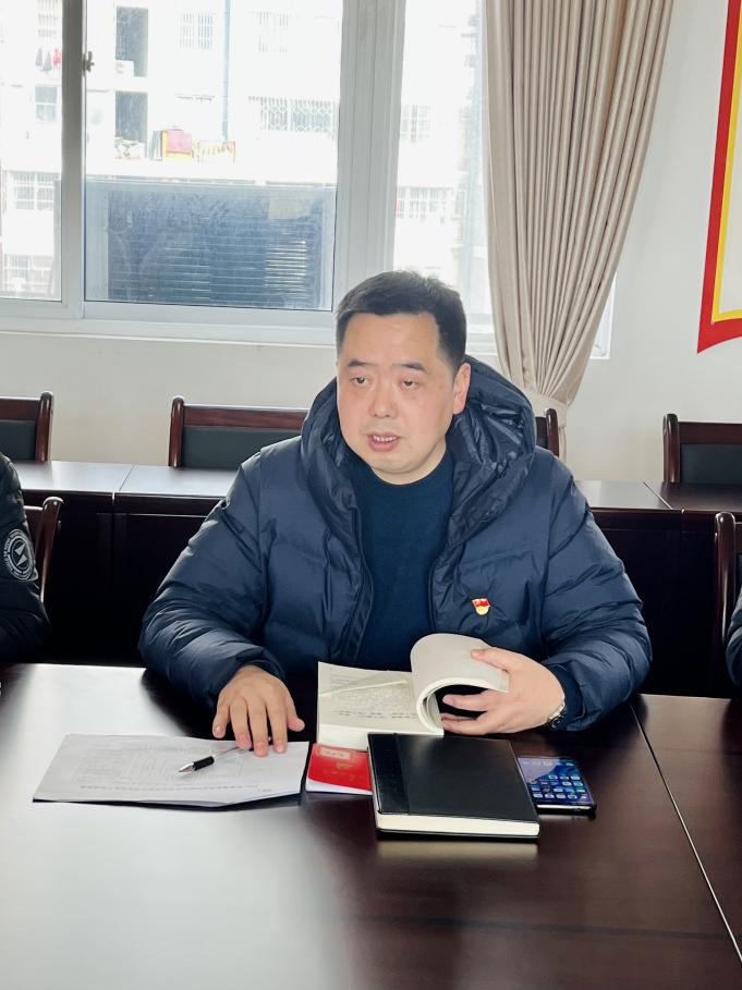 党建课题2月份会议报道_html_4e685f3f.jpg
