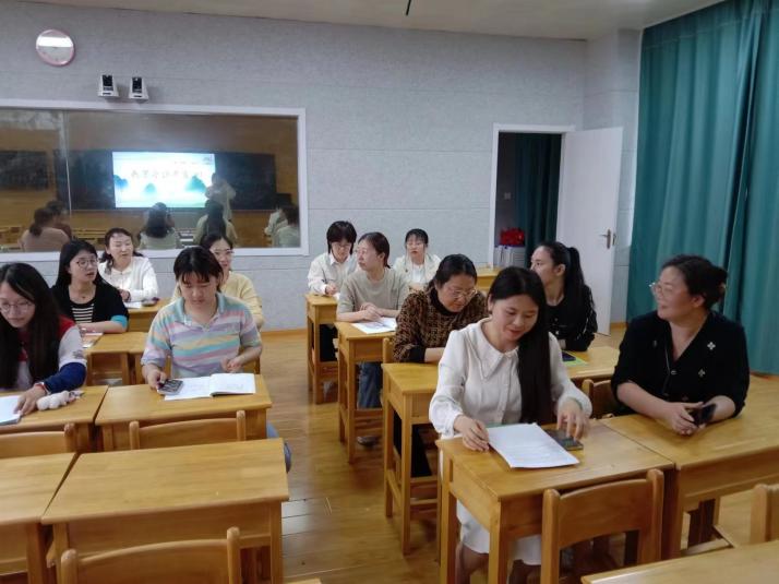 三年级校本研修_html_m177d7744.jpg