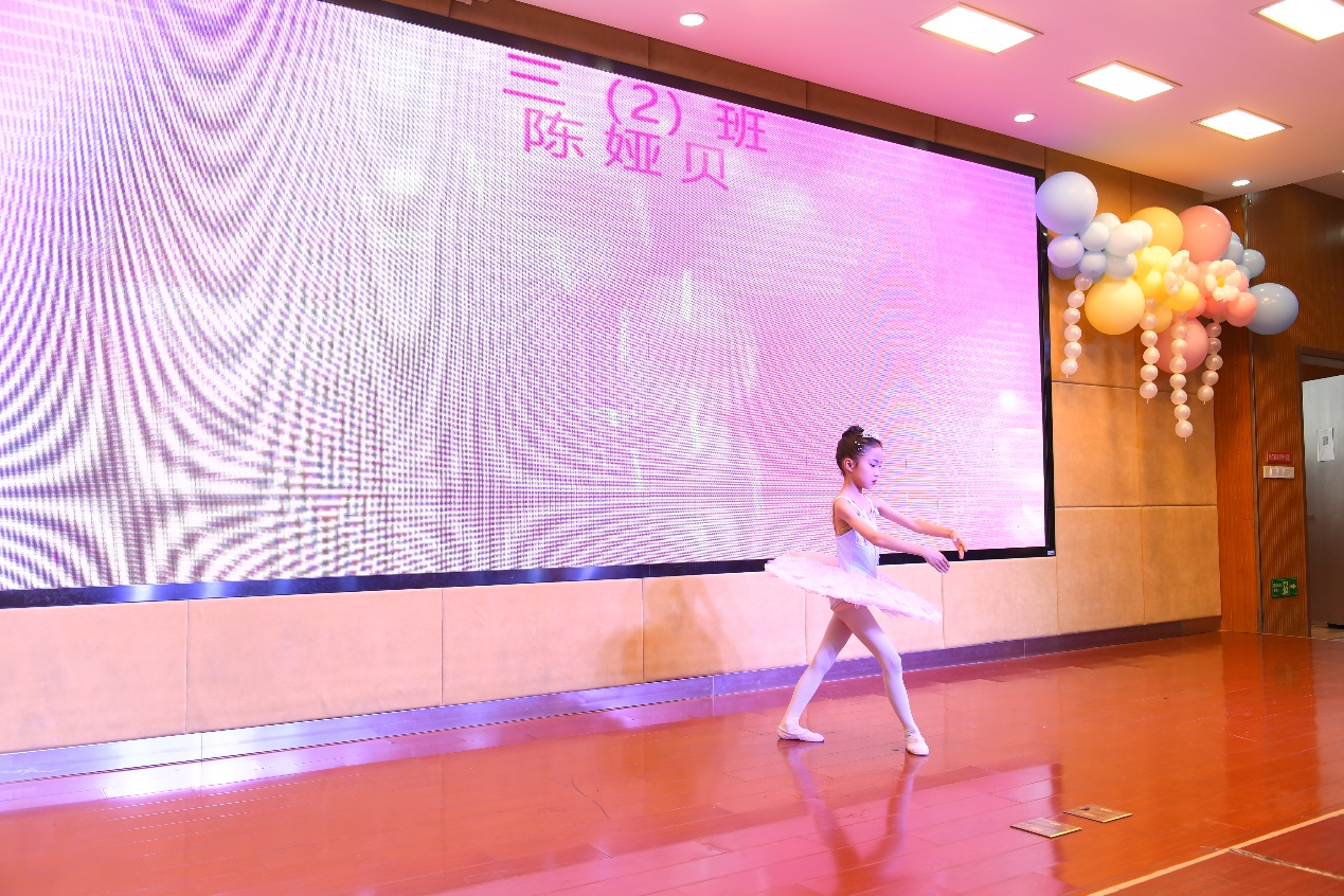 2024.5.31-陈梦琦-【大爱青秀·德育】不负“拾”光  逐梦启航——记青秀城小学三年级成长礼仪式_html_5157cd4.jpg