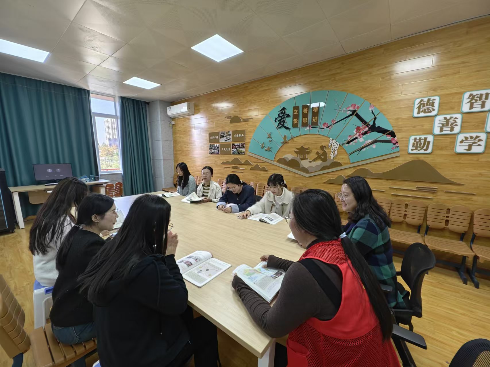 【大爱青秀·教学】温故知新，勤耕不辍——青秀城小学综合组集体备课活动（四）_html_760b761d.jpg