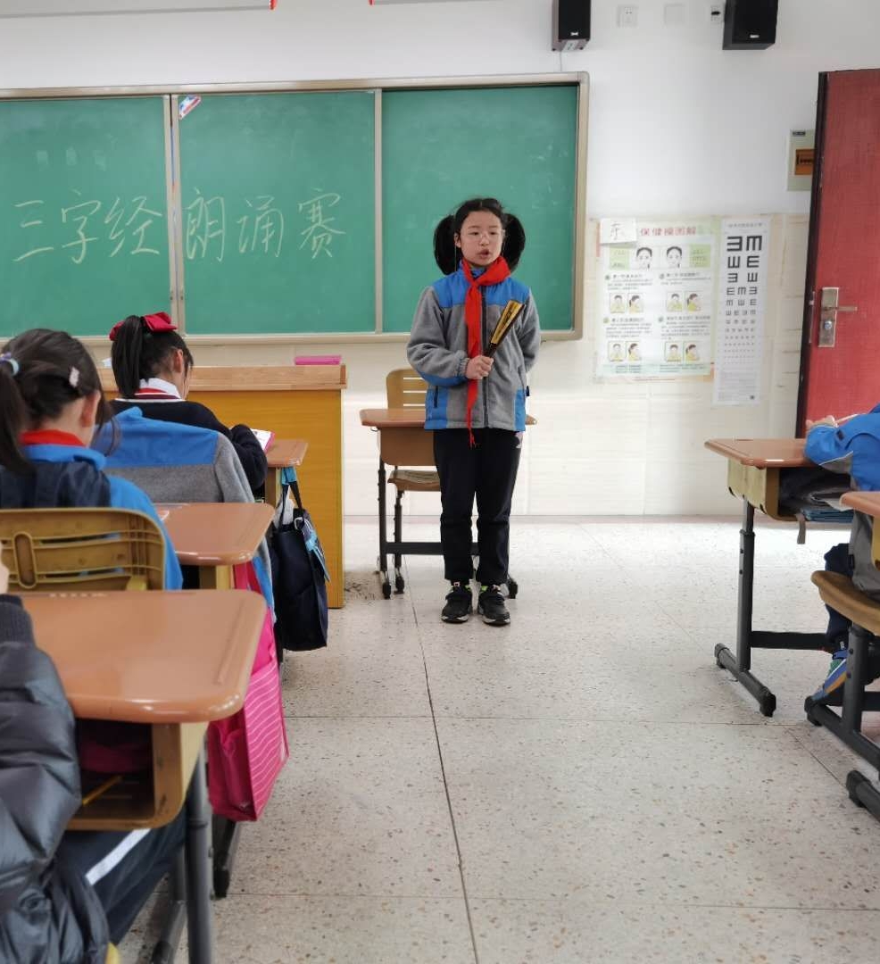 二年级朗诵比赛_html_m1f3f1bd4.jpg