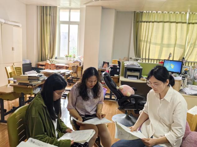 集体备课凝智慧 高效复习迎期末_html_f9853eb.jpg