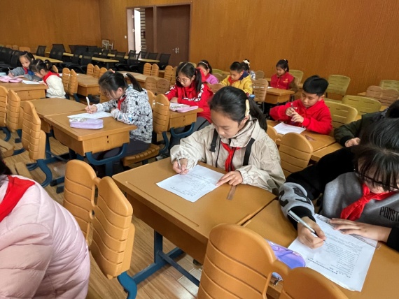 诗歌竞赛新闻稿 - 副本_html_704e9d00.jpg