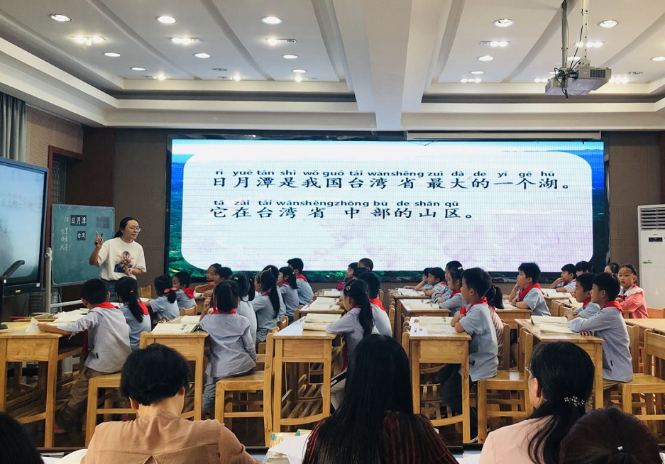 优秀党员事迹 叶梦瑶_html_43a8d14c.png