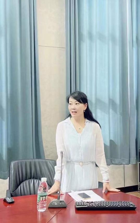 凝心聚力 携手共进_html_16700e39.jpg