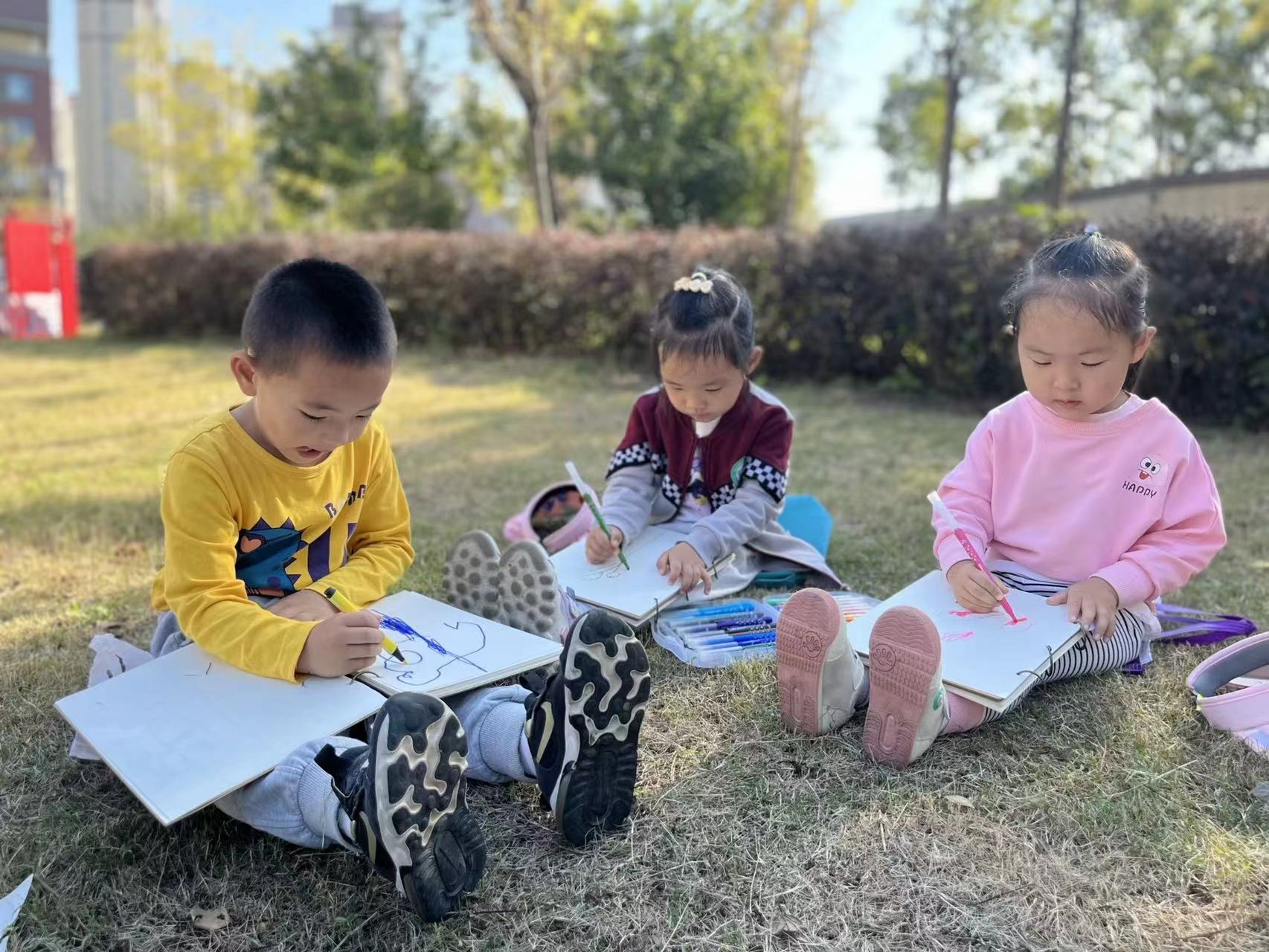 【乐活龙幼】秋日漫时光 相约“趣”远足 ——龙潭幼儿园龙岸二园中班年级组远足活动