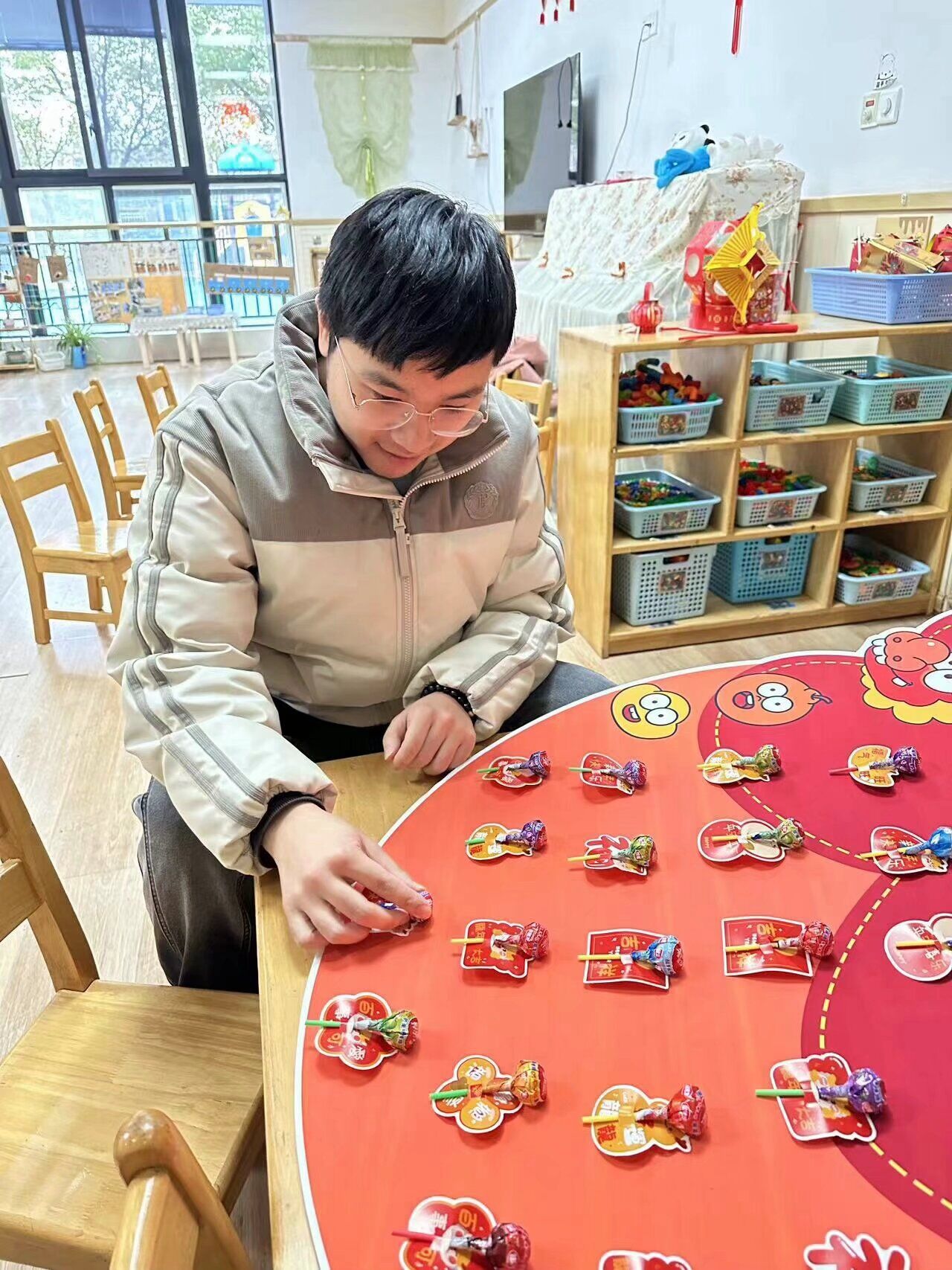 【乐活龙幼•乐享童年】辰龙贺新春 龙娃新启航——记龙潭幼儿园龙岸分园开学第一天