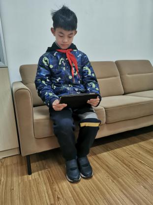 红领巾云寻访  争做新时代少年_html_m2aa140d7.jpg