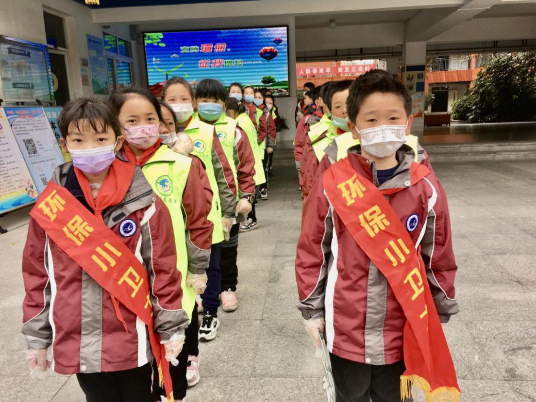 20210305学雷锋主报道_html_m5ffa65f0.jpg