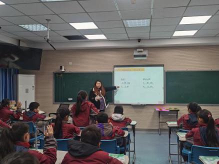 2021316张悦童学课堂（王璐写）_html_65f14e45.jpg