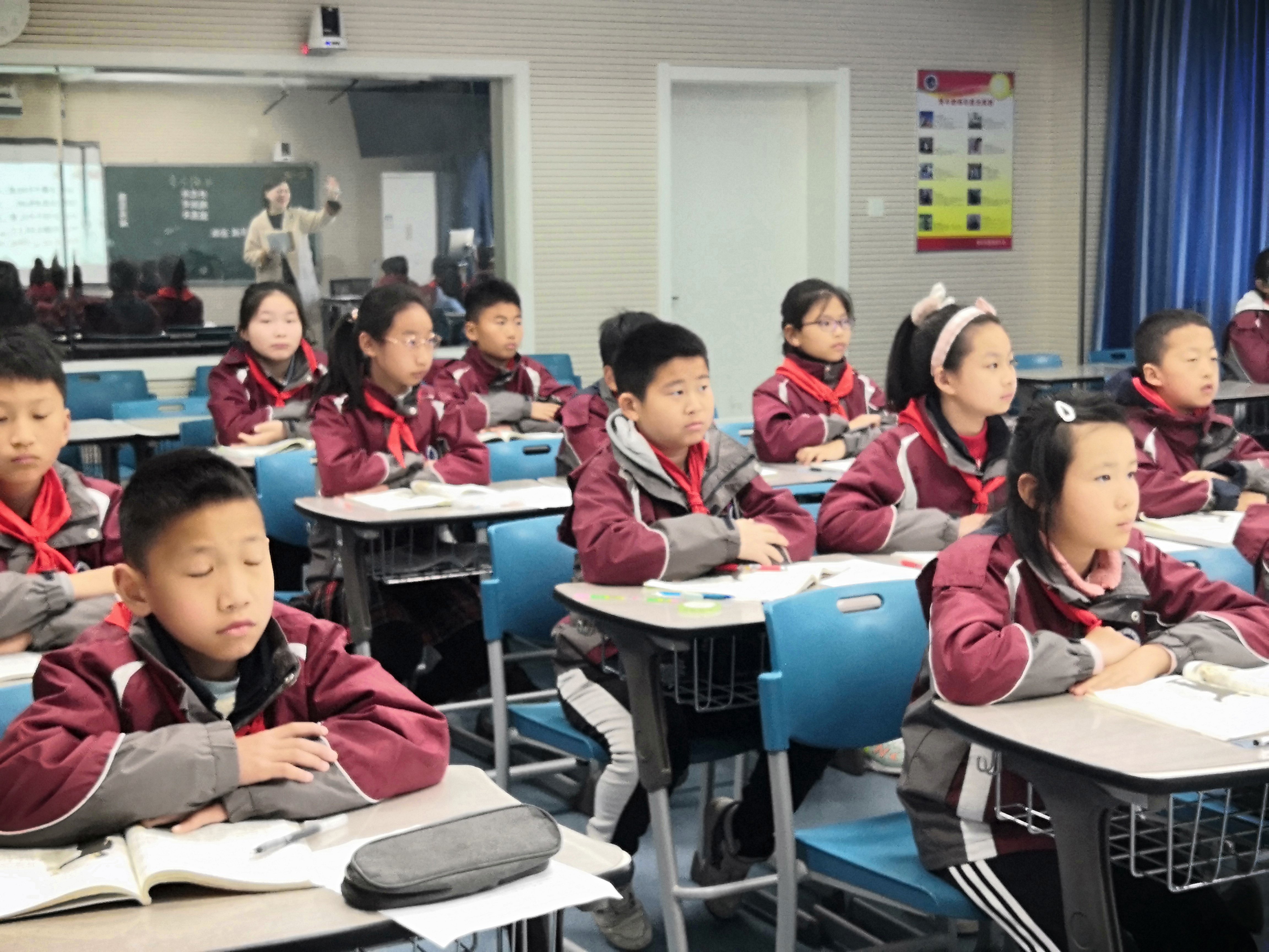 20210406曹越童学课堂新闻报道_html_m4fe0b31e.jpg