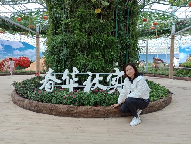 【童心教师】余秀萍——润物无声的点拨者_html_m4f5e45b.jpg