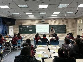 20250305邱仁数学研究课报道（黄娴写）_html_1fe2236c.jpg