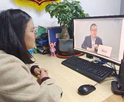 20220320线上家长会新闻稿_html_324bf509.jpg