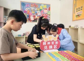 校园童星驿站焕活力  兑换热潮点燃欢乐时光_html_380db0ac.jpg