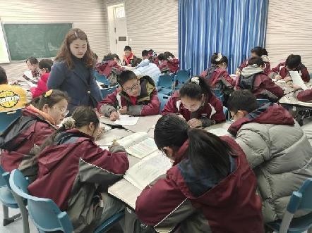 2025319童学课堂报道_html_m7f0f450e.jpg
