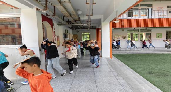 20240509地震疏散演练_html_7ddd0deb.jpg