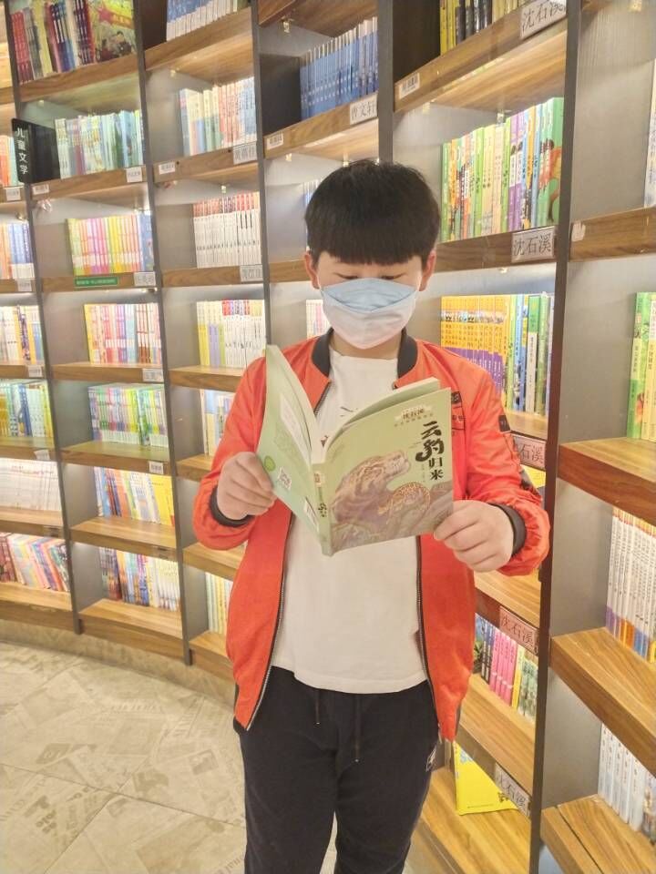 与书为友  让阅读点亮人生_html_m363ab039.jpg