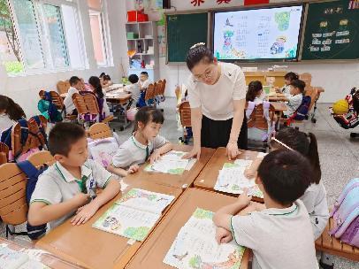 20230919付敏同学课堂报道_html_m541434ec.jpg