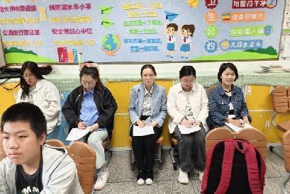 20250425王莉君英语组童学课堂报道_html_m3dbefe8a.jpg