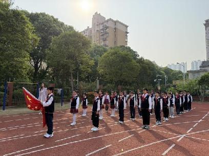 20250428第12周升旗仪式报道（李璇 写）_html_69ebb54c.jpg