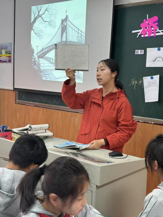 20250414美术大组教研活动报道_html_m4b6797c2.jpg