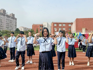 运动会新闻稿_html_1e46fa61.png