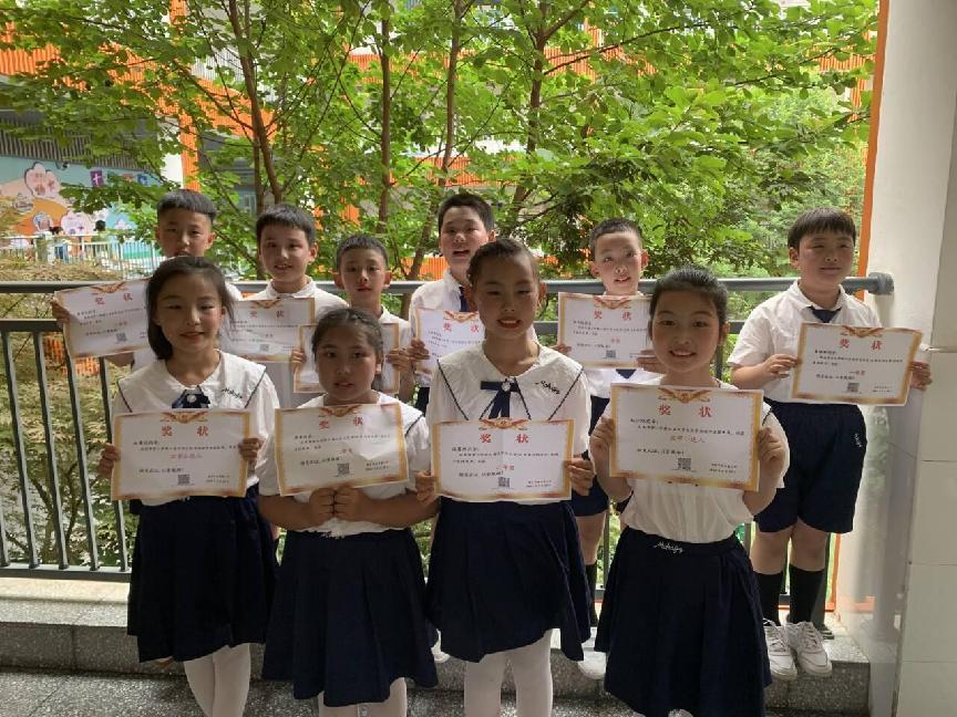 南湾营小学第六届汉字文化节报道_html_m3c75e013.jpg