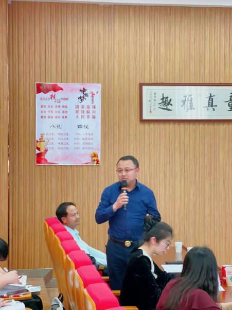 思辨阅读，点亮理性之光_html_m55af0f72.jpg