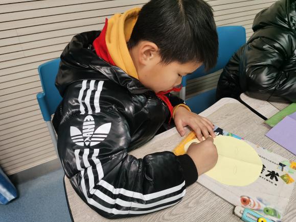 表情丰富 面具传情——南湾营小学“童学课堂”系列研究课第438期_html_m382034ed.jpg