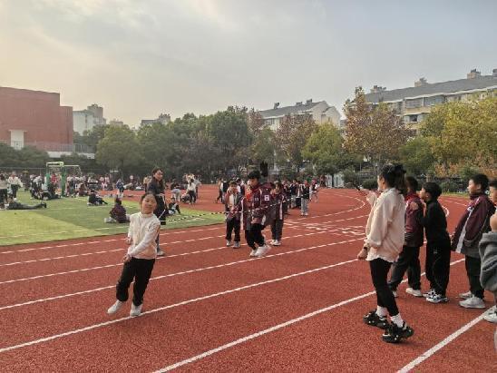 2024.11.22冬季运动会新闻稿_html_m7bb54bd2.jpg