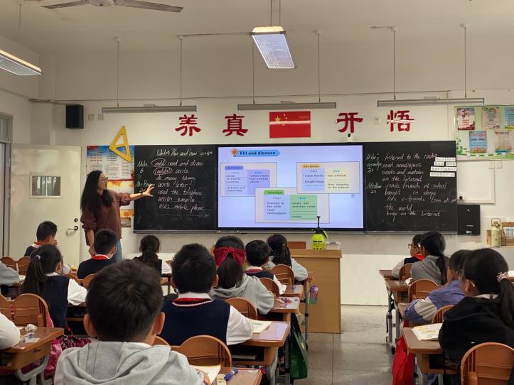 20231013南湾营小学英语组童学课堂报道_html_4cddbed3.jpg