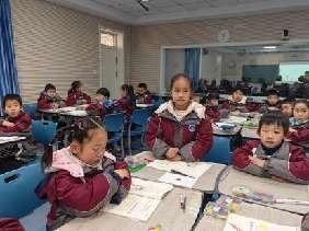 20230222邱仁童学课堂报道_html_1c7447fe.jpg
