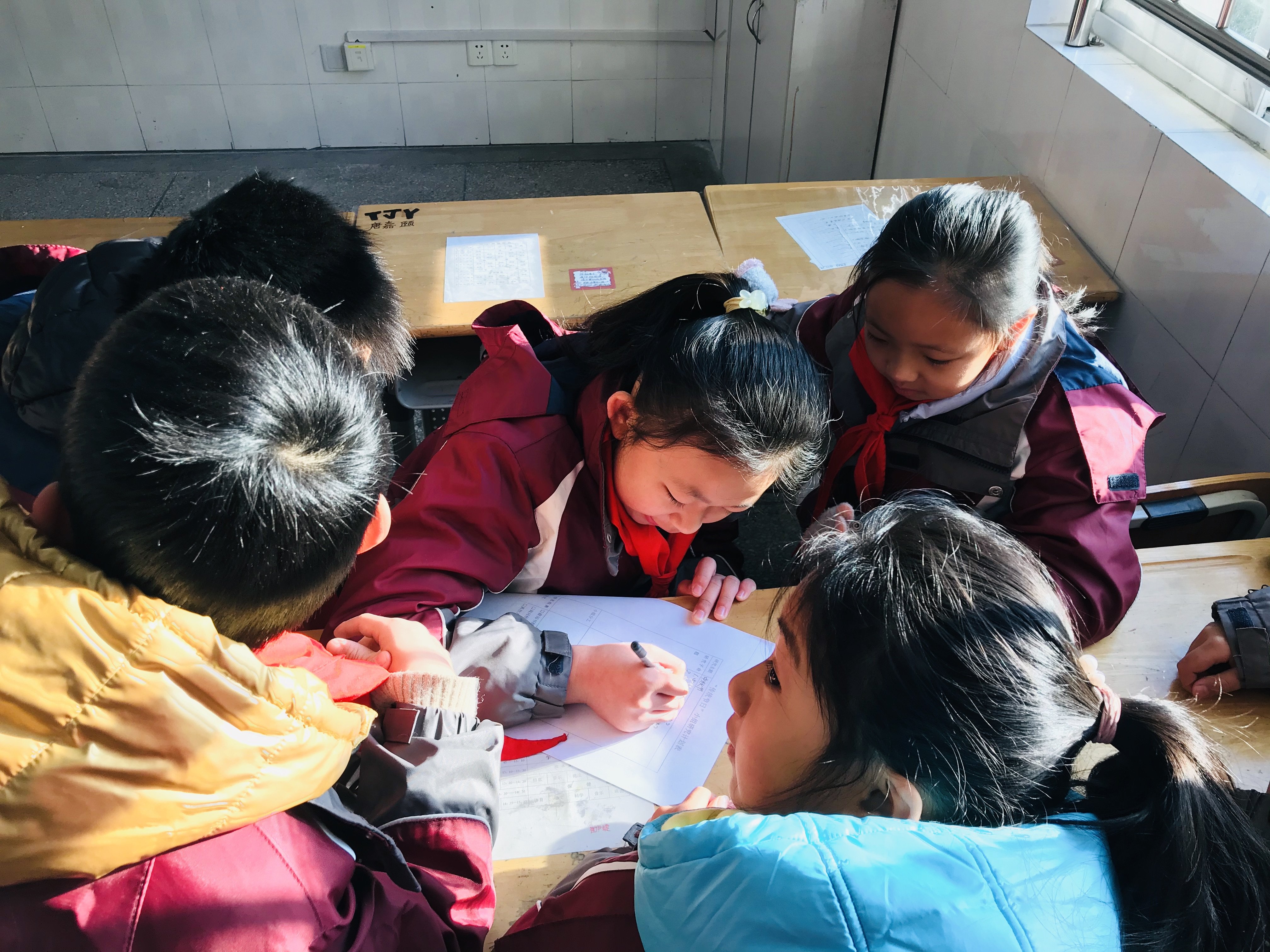 刘欣蕊童学课堂新闻稿_html_71410d09.jpg