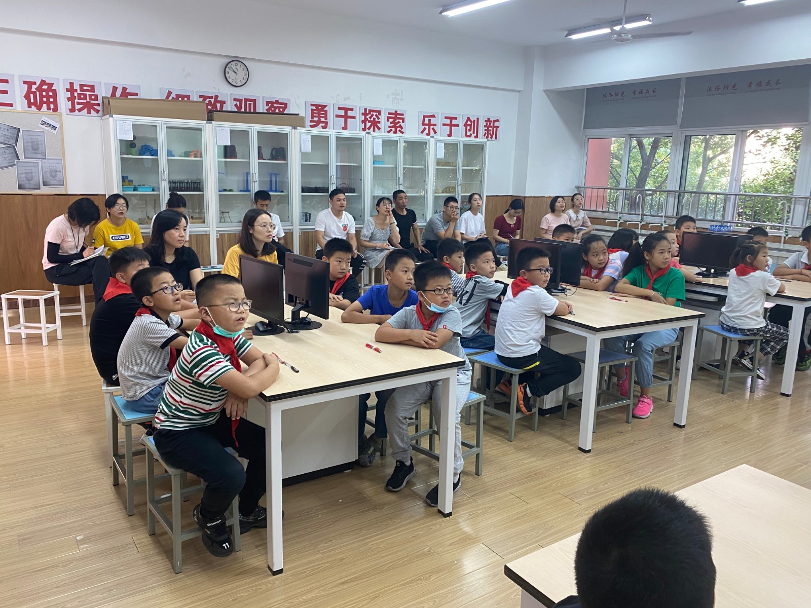 7.王凡童学课堂听课教师.JPG