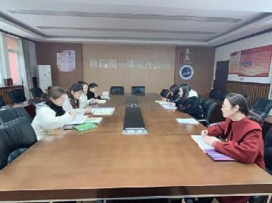 20230324王莉君英语组集体备课报道_html_m719e42ff.jpg