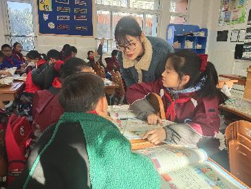 砥砺严思助学习 深耕教学促成长—南湾营小学“童学课堂”系列研究课428期_html_18927402.jpg