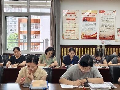 20250902语文组校本研修报道_html_m307548e4.jpg