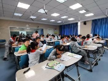20230524黄娴童学课堂报道_html_mf39e9c3.jpg