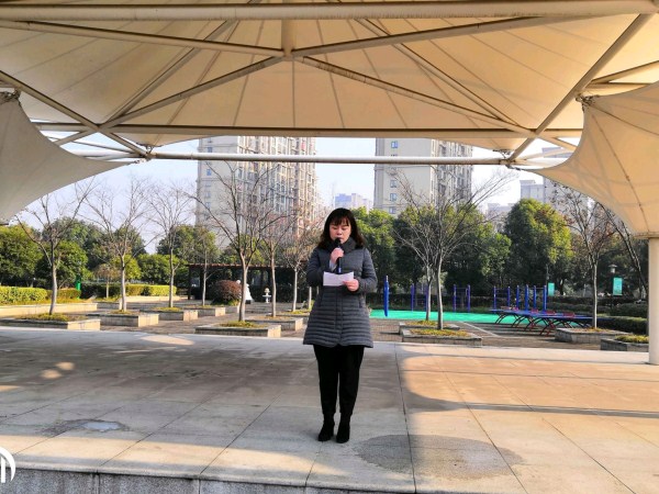 【灵美龙小】知法明礼 做文明少年