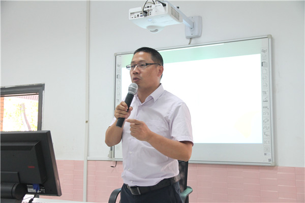 创新力促进学生学习力生长 新闻稿_html_m513fa687.jpg
