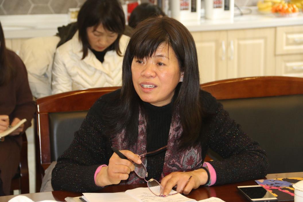 区西片教研组暨业务园长总结会在迈幼举行_html_m5fc9d0fd.jpg