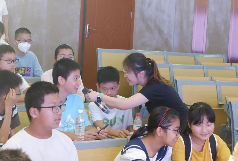 2023.6.11一中思益·润质教学  趣教乐学促成长 崇文求理向未来_html_m5be09e28.jpg
