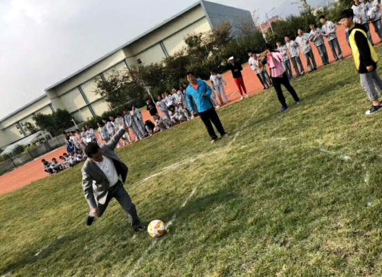 南京一中马群分校【校园联赛】_html_2789023b.png