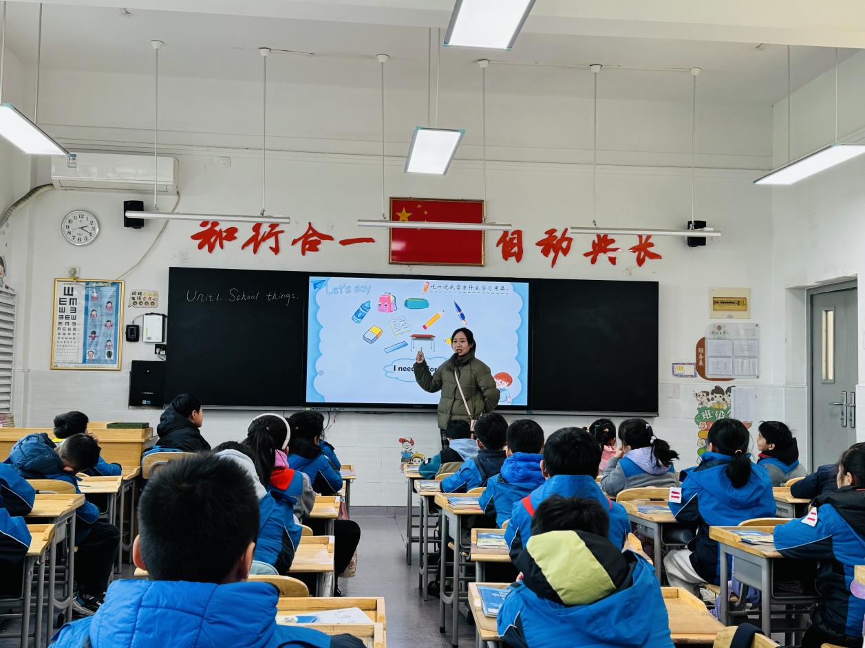 活动报道：探究单元主题意义 共研单元整体教学20250221(1)_html_m159be7e2.jpg