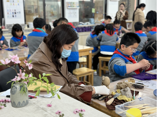 【知行晓庄】陶乐童年   陶冶心灵------南京市晓庄小学陶艺特色课程展示暨研讨活动（一）