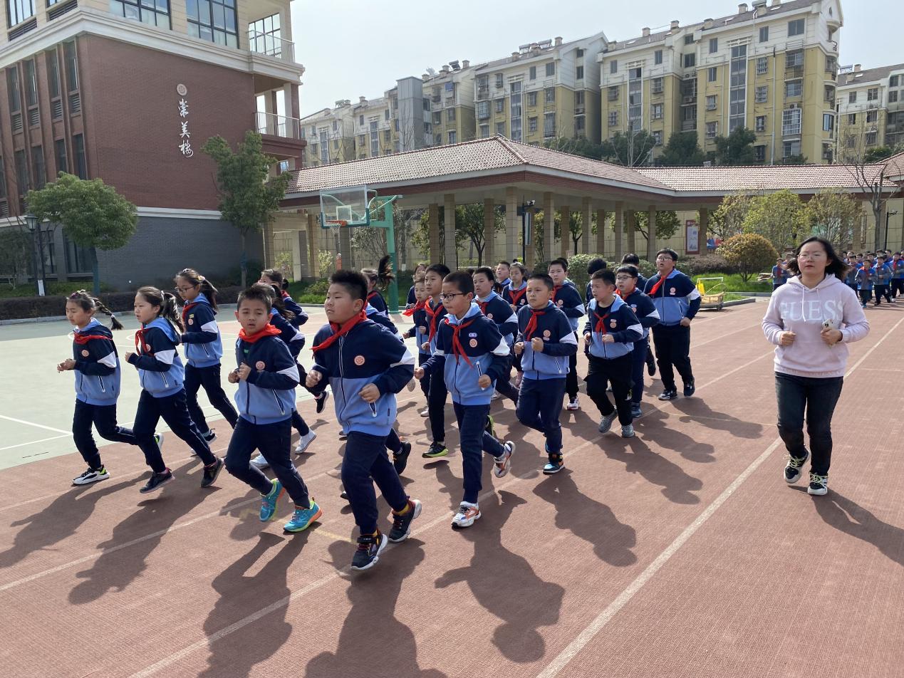 【知行晓庄】阳光跑操比赛，尽显少年风采  ——晓庄小学跑操比赛掠影