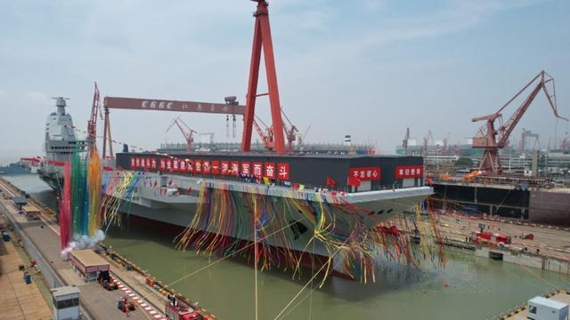 八一勋章第二期(1)_html_me5b7f29.jpg