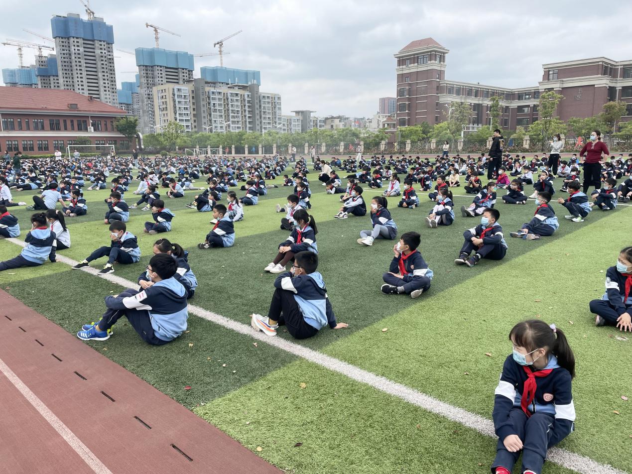 2022.4.27消防应急演练报道_html_d5929f5.jpg