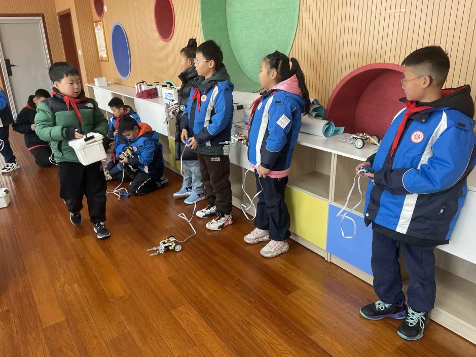 20231225人工智能机器人竞赛_html_57649f8f.jpg